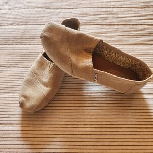 Toms slip-ons